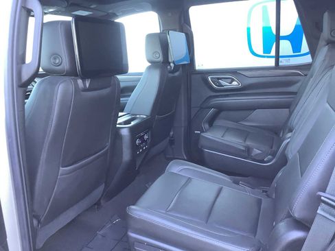 Used 2021 Chevrolet Tahoe Z71 w/ Rear Media and Nav Package image 12