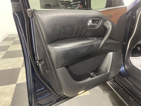 Used 2020 Nissan Armada SL w/ Premium Package image 10