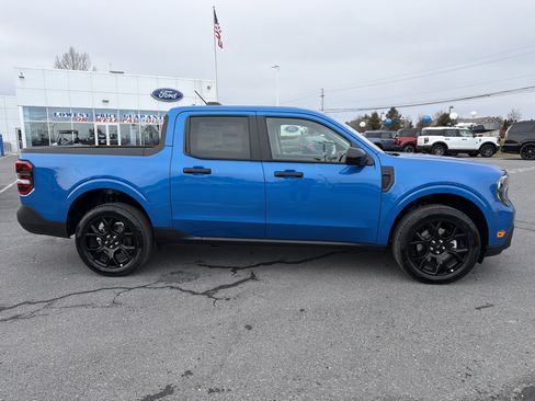 New 2025 Ford Maverick XLT w/ XLT Luxury Package image 2