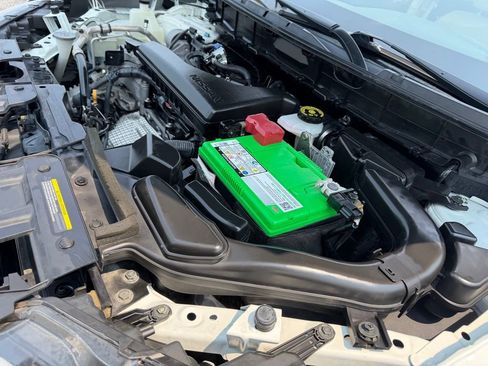Used 2020 Nissan Rogue SV w/ Premium Package FWD image 8
