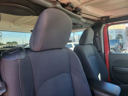 Used 2019 Jeep Wrangler Sport image 20