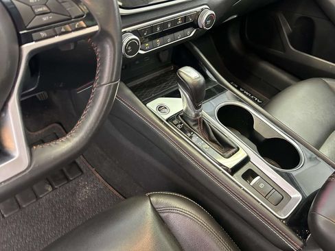 Used 2023 Nissan Altima 2.5 SR w/ SR Premium Package AWD/4WD image 20