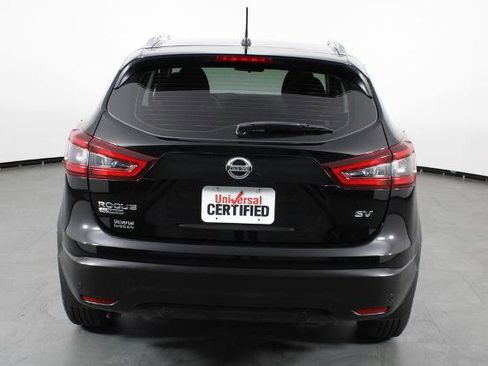 Certified 2020 Nissan Rogue Sport SV image 10