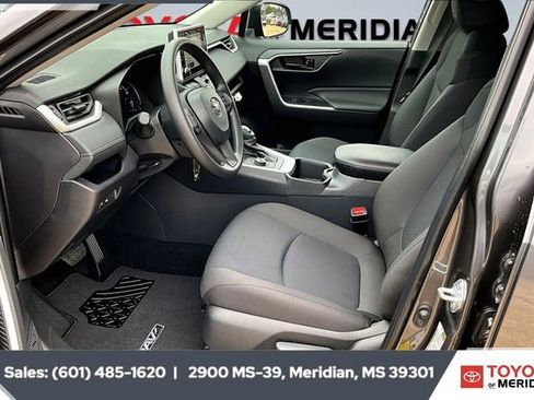 New 2025 Toyota RAV4 LE image 6