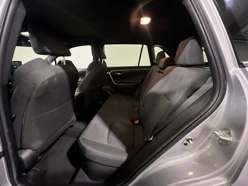 Used 2022 Toyota RAV4 SE w/ Convenience Package AWD/4WD image 16