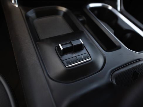 Used 2024 GMC Sierra 3500 Denali w/ Denali Reserve Package image 20