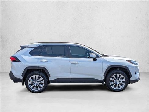 Used 2025 Toyota RAV4 XLE Premium w/ Weather Package FWD image 4