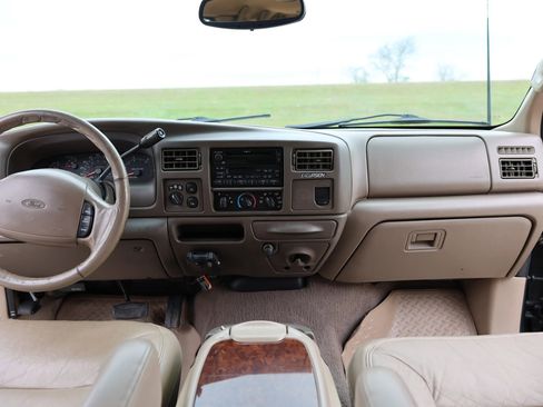Used 2000 Ford Excursion Limited image 25