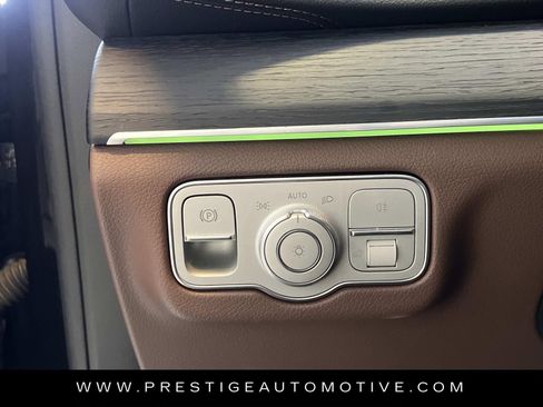 Used 2024 Mercedes-Benz GLS 450 4MATIC image 31