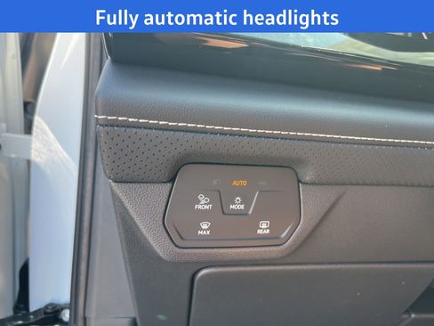 New 2026 Volkswagen Atlas SE FWD image 9