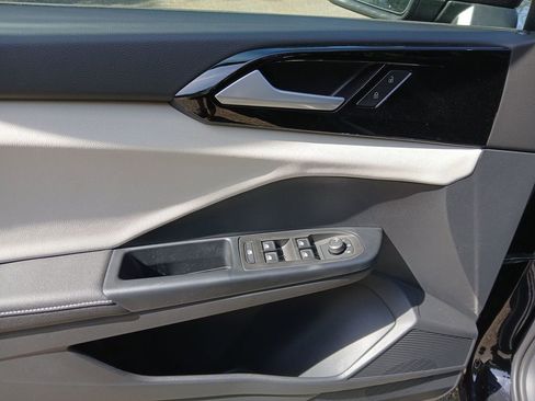 New 2025 Volkswagen Taos S image 11