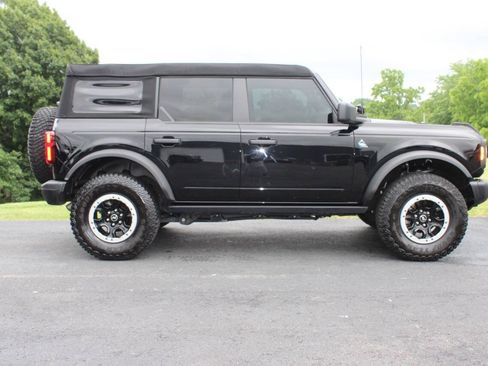 Used 2024 Ford Bronco Black Diamond w/ Sasquatch Package AWD/4WD image 4