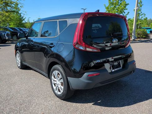 Used 2020 Kia Soul LX FWD image 4