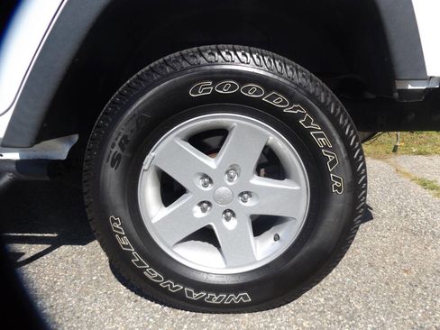 Used 2017 Jeep Wrangler Unlimited Sport w/ Quick Order Package 24S image 14