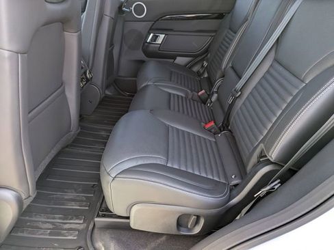 New 2026 Land Rover Discovery S image 15