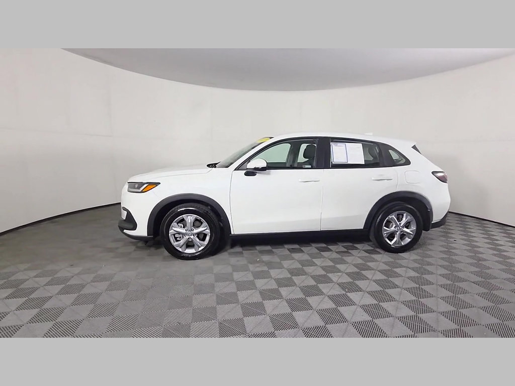 Used 2023 Honda HR-V LX image 14