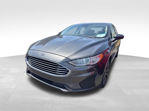 Used 2019 Ford Fusion SE AWD/4WD image 6