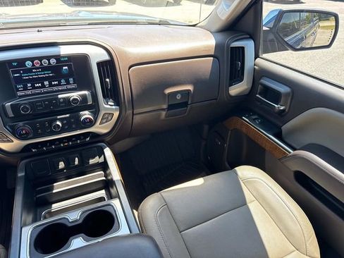 Used 2018 GMC Sierra 1500 SLT AWD/4WD image 18