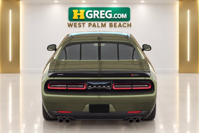 Used 2018 Dodge Challenger R/T Scat Pack RWD image 8