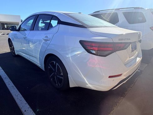 Used 2024 Nissan Sentra SV FWD image 3
