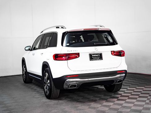 New 2026 Mercedes-Benz GLB 250 250 image 2