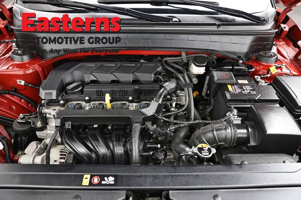 Used 2023 Hyundai Venue Limited FWD image 8