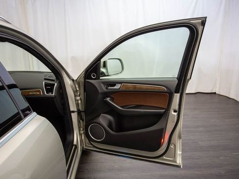 Used 2017 Audi Q5 2.0T Premium Plus image 17