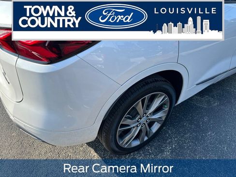 Used 2021 Chevrolet Blazer Premier w/ Driver Confidence II Package AWD/4WD image 17