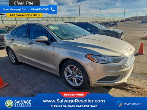 Used 2018 Ford Fusion SE w/ Fusion SE Technology Package image 5