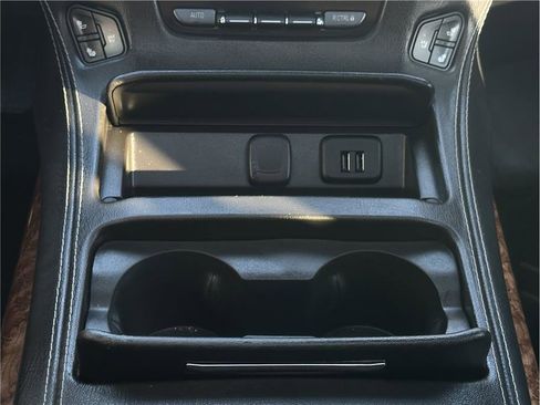 Used 2015 Chevrolet Tahoe LTZ image 22