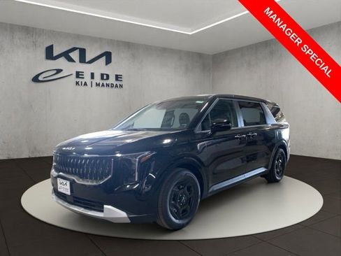 New 2026 Kia Carnival FWD image 1
