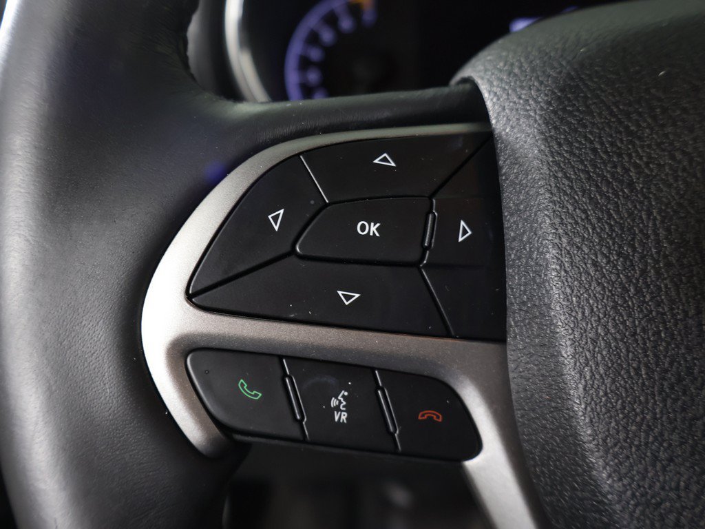 Used 2018 Jeep Grand Cherokee Overland AWD/4WD image 46
