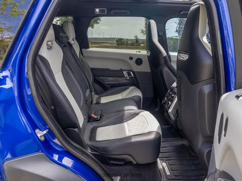 Used 2022 Land Rover Range Rover Sport SVR Carbon Edition AWD/4WD image 35