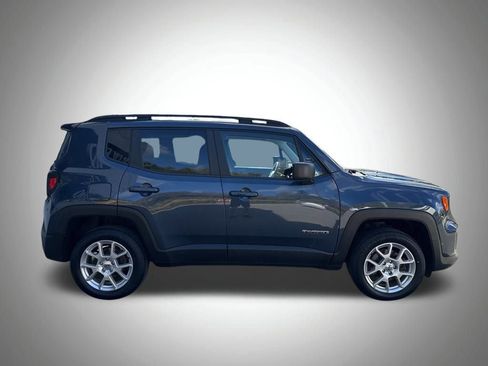 Used 2022 Jeep Renegade Latitude w/ Convenience Group image 6