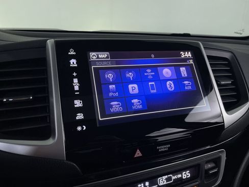 Used 2017 Honda Pilot Elite image 15