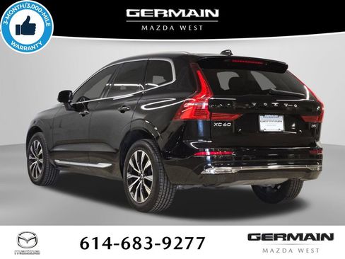 Used 2023 Volvo XC60 B5 Plus image 11