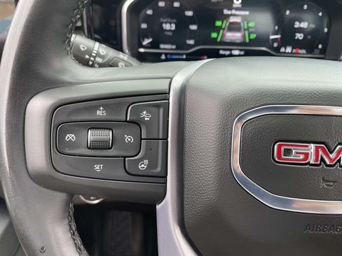 Used 2025 GMC Sierra 1500 SLT AWD/4WD image 27