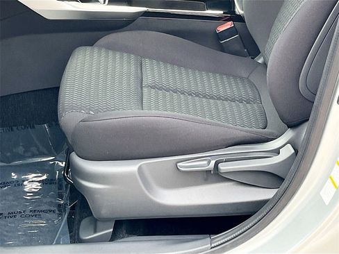 New 2025 Mitsubishi Eclipse Cross LE image 18