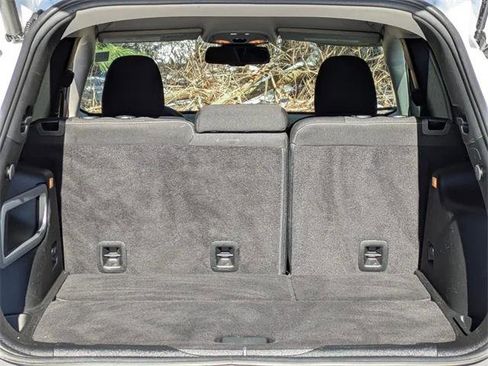 Certified 2017 Jeep Cherokee Latitude w/ Comfort/Convenience Group image 33