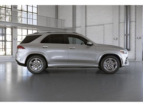 Used 2022 Mercedes-Benz GLE 350 4MATIC image 2