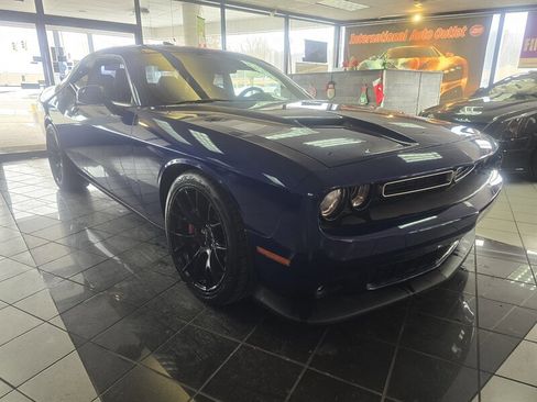 Used 2018 Dodge Challenger R/T Scat Pack w/ Dynamics Package image 3