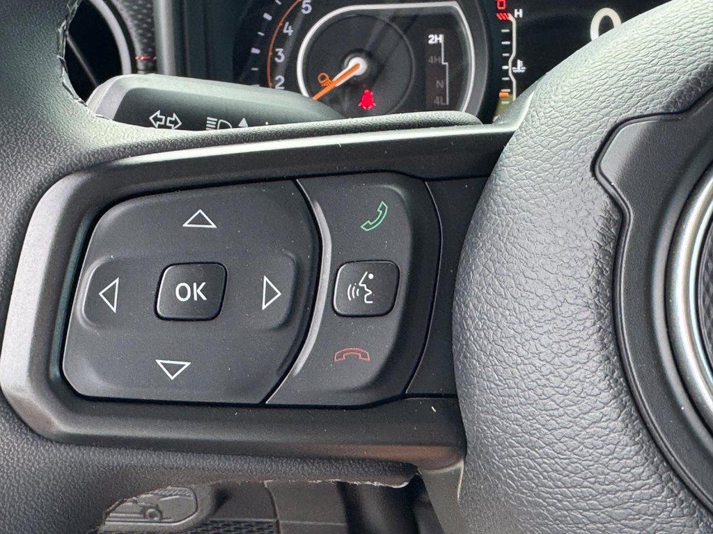 Used 2026 Jeep Gladiator Rubicon AWD/4WD image 18