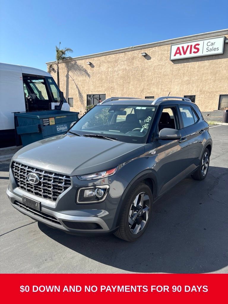 Used 2025 Hyundai Venue SEL FWD image 1