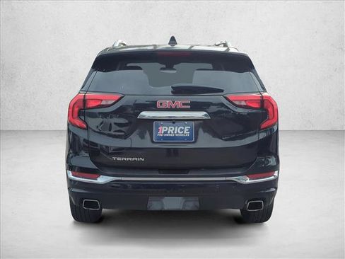 Used 2018 GMC Terrain Denali w/ Advanced Safety Package image 6