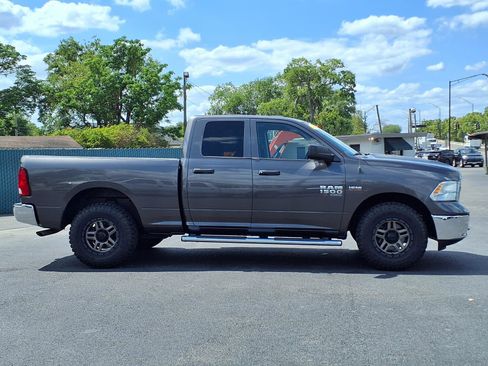 Used 2019 RAM 1500 Tradesman w/ Chrome Appearance Group AWD/4WD image 24