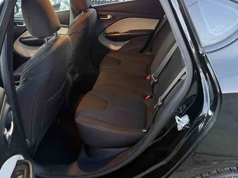 Used 2015 Dodge Dart SXT image 21