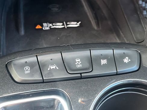 Used 2025 Chevrolet TrailBlazer RS w/ Convenience Package image 19