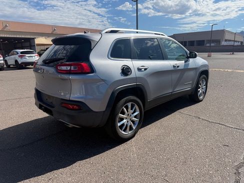 Used 2014 Jeep Cherokee Limited w/ Trailer Tow Group AWD/4WD image 5
