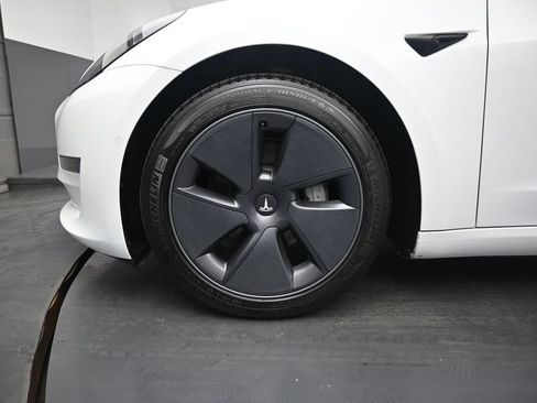 Used 2022 Tesla Model 3 Long Range AWD/4WD image 19