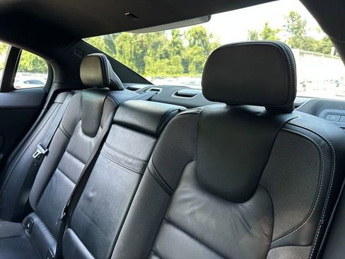 Used 2020 Volvo S60 T5 R-Design image 20